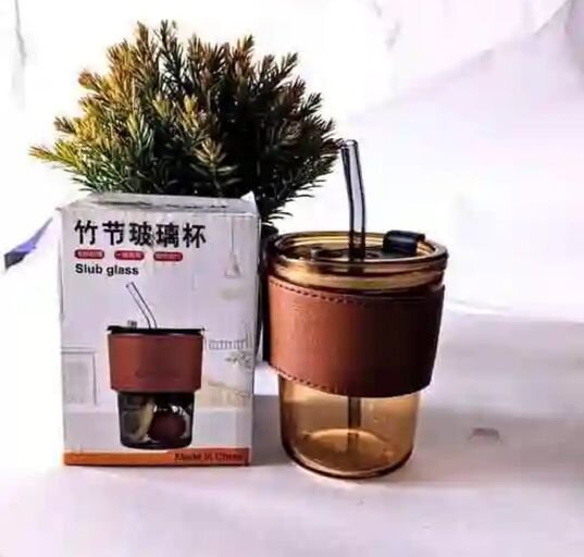 Glass Mug With Lid and Straw