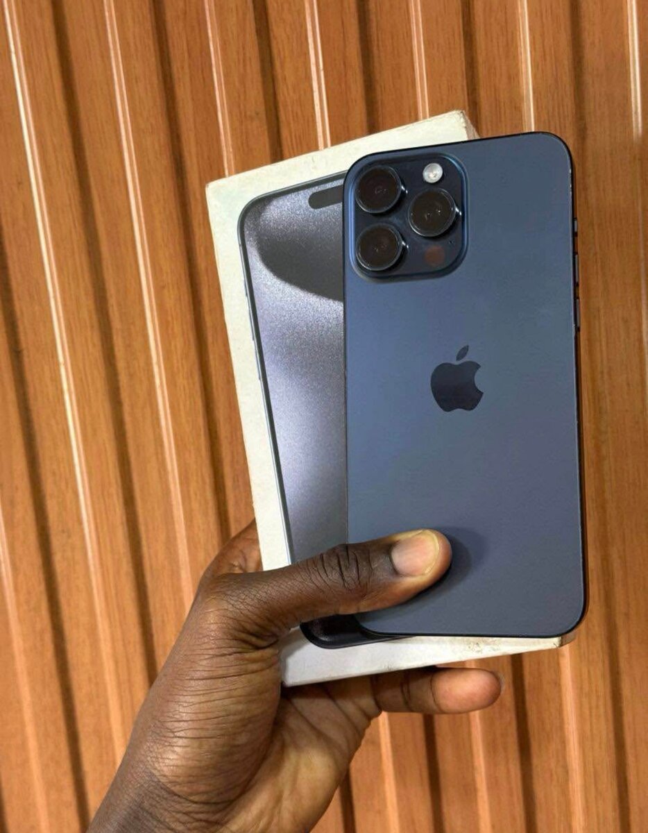 iPhone 15 pro Max 256GB-Neuf