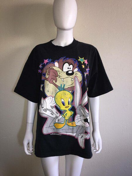 T-shirt graphique tendance