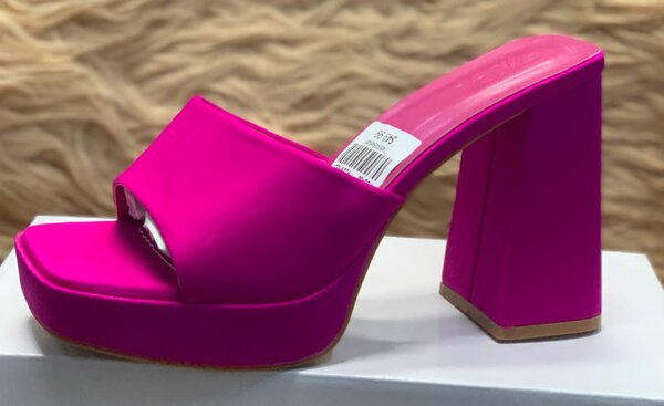 Mules à talons rose vif