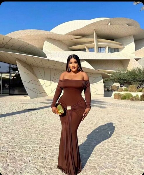Belle robe moulante