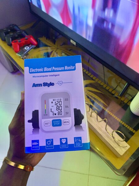 Blood pressure monitor