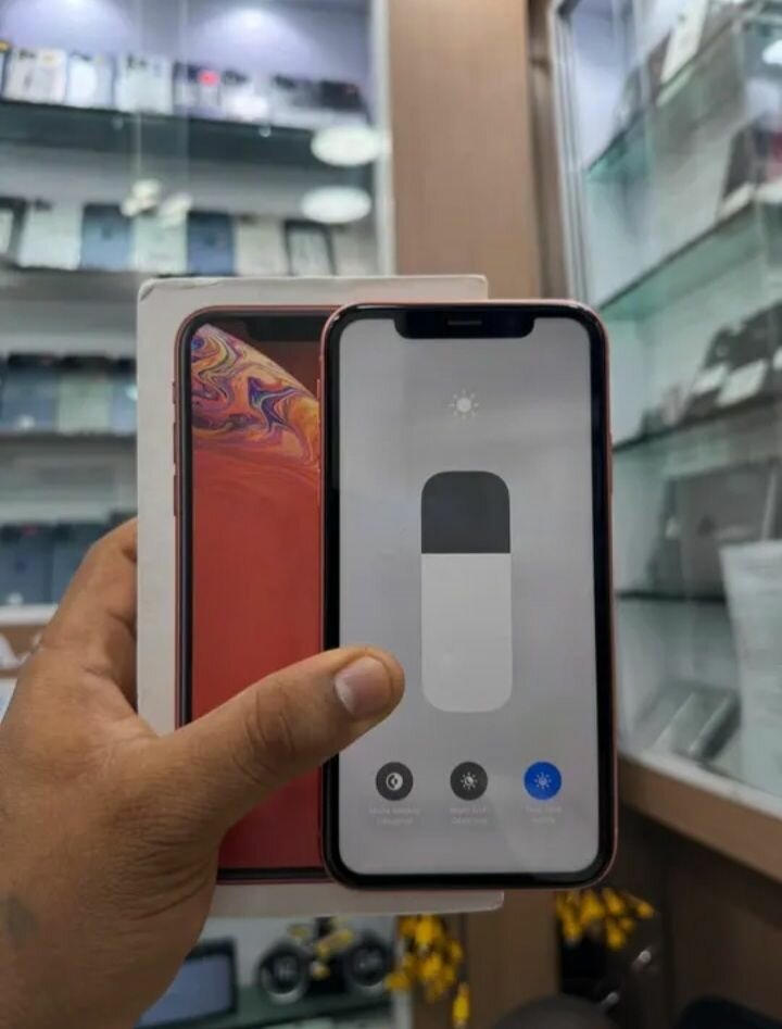 iPhone XR - Rouge Éclatant