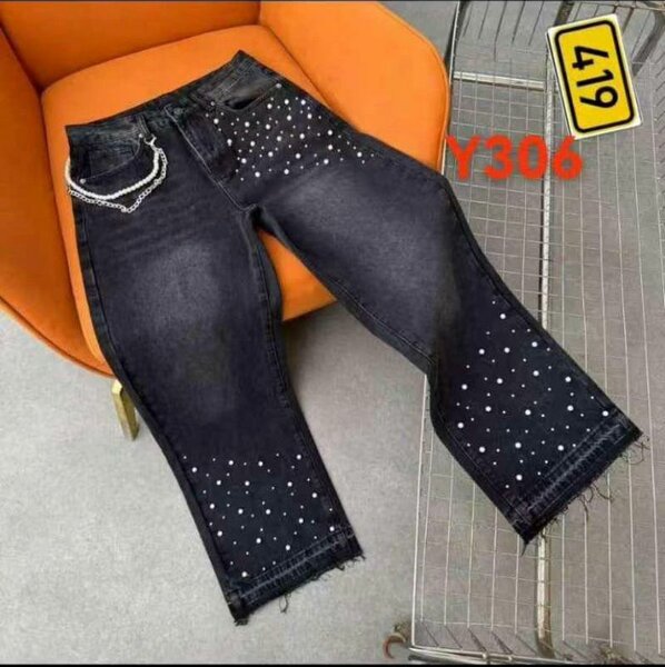 Jean noir perlé tendance