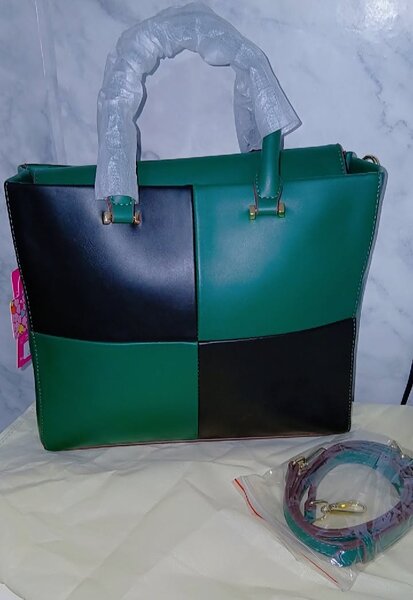 Sac à main en cuir bicolore