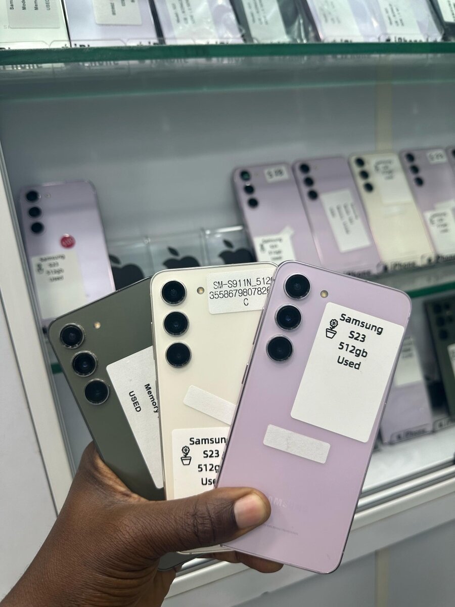 Samsung S23 512giga casi neuf