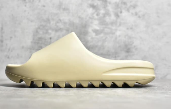 ORIGINAL YEEZY SLIDES 