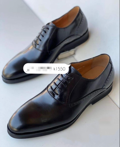 men's model leather shoes,