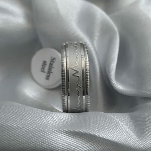 Bague en acier inoxydable avec motif