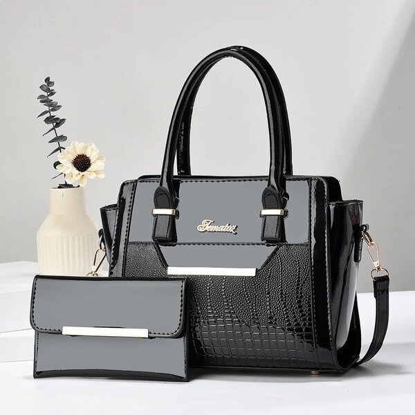 Sac à main pour grande dame en cuir