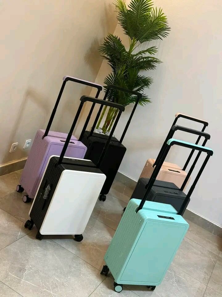 Valises à roulettes colorées