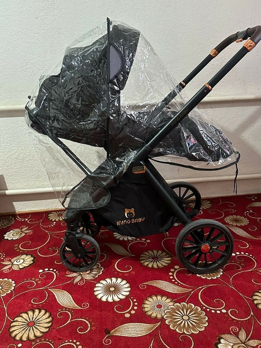 Коляска Инингбеби