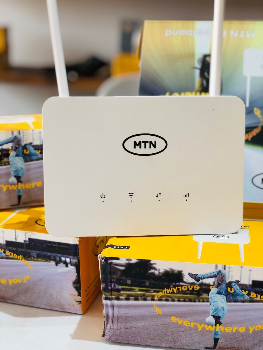 Universal mtn router