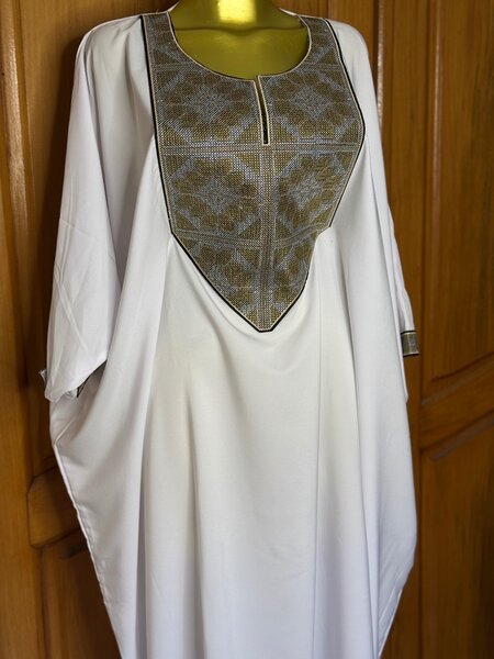 Elegant Embroidered Kaftan