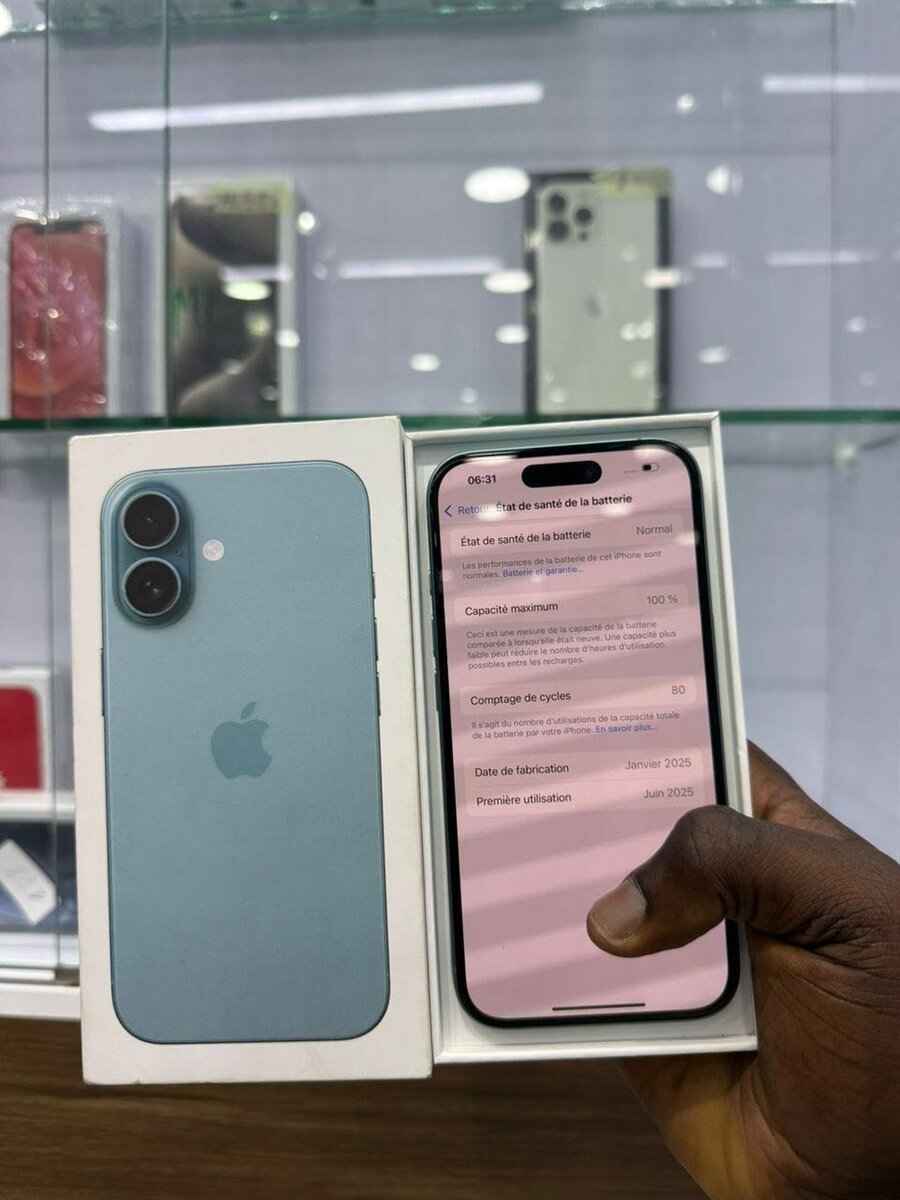 16simple second main 1mois