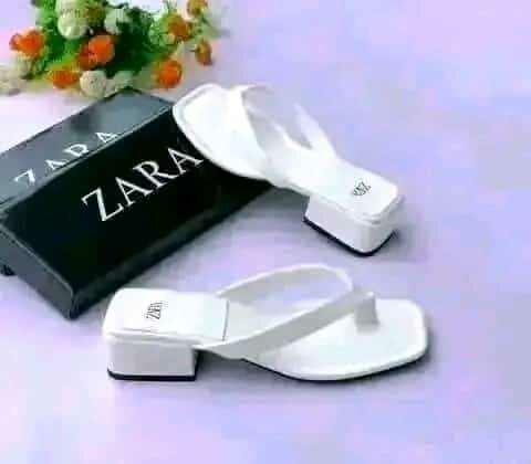 Mules à talon Zara