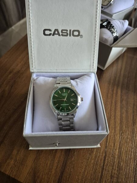 Montre Homme Casio Élégante
