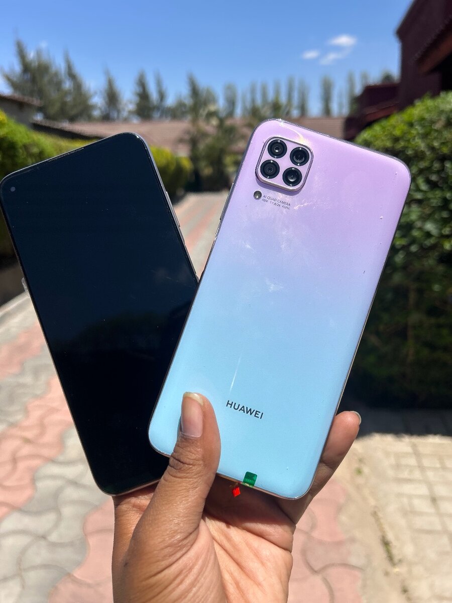 Huawei p40 lite .