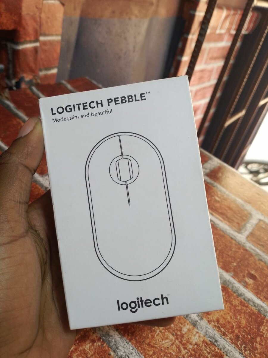 Souris Logitech wireless et bluetooth (A pile)