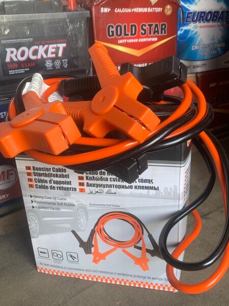 Booster cable or jumping cable