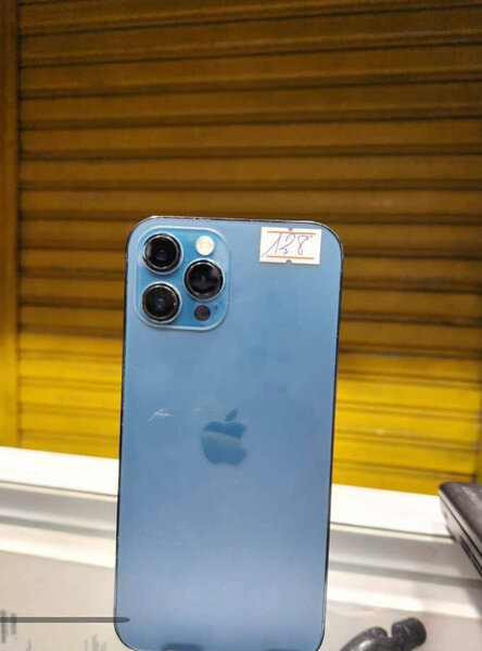 iPhone 12 Pro Bleu