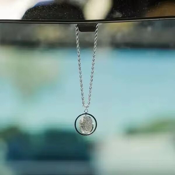 Pendentif décoratif argenté