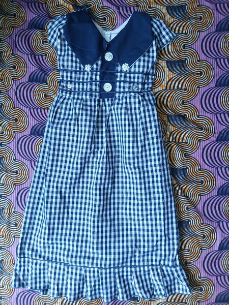 Robe à carreaux pour enfants