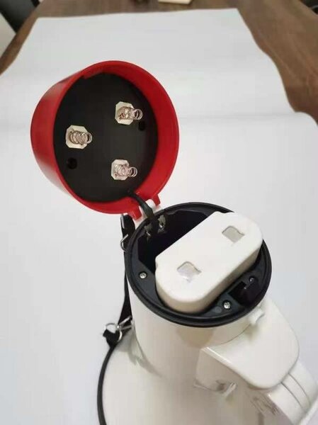 Megaphone moyen format