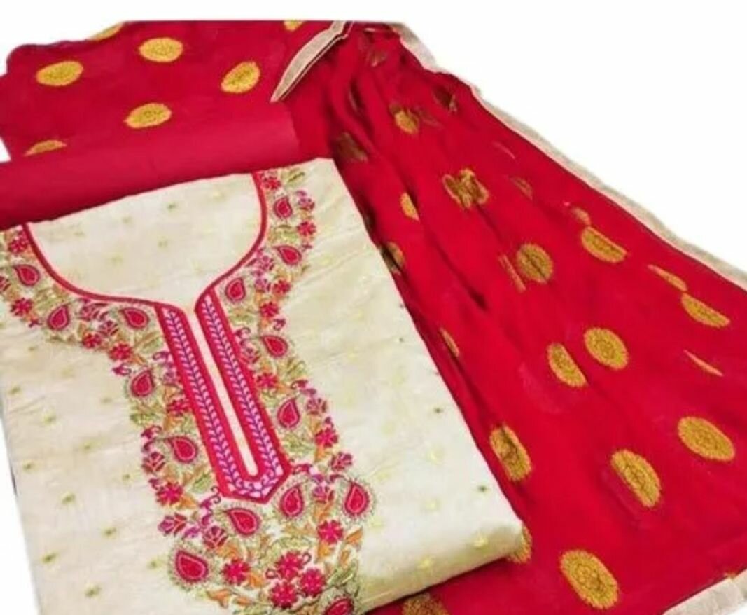 Ladies suit
