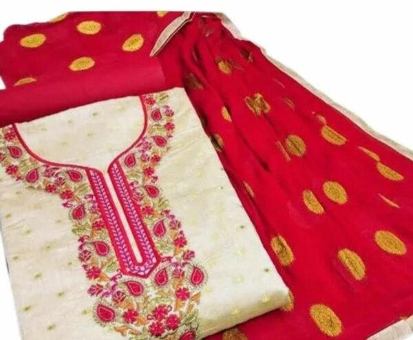 Ladies suit