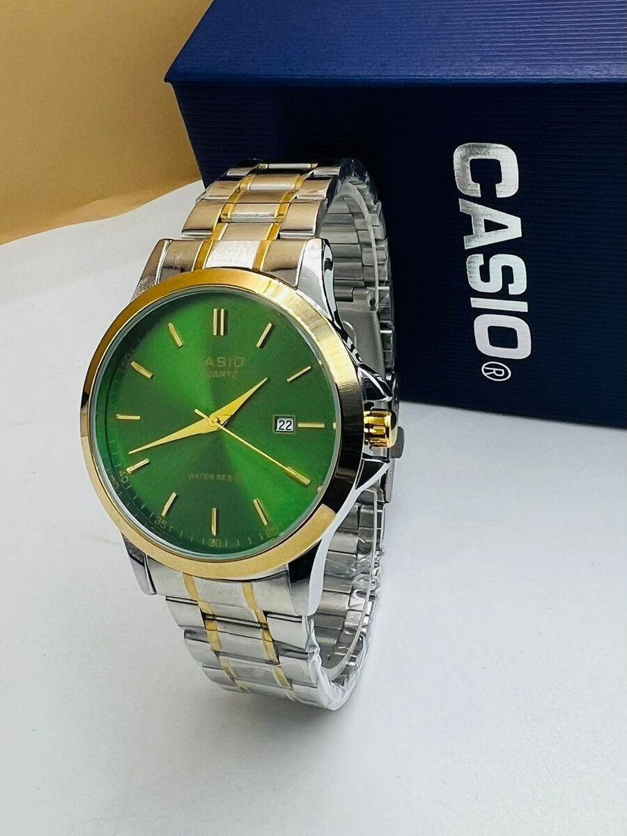 Montre de luxe disponible