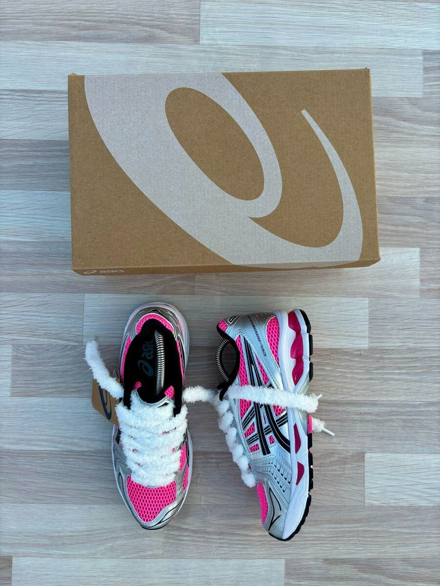 Paire de basket Asics