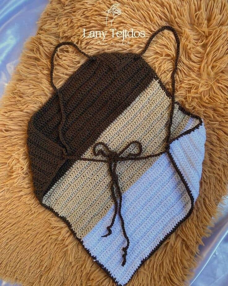 Bonnet tricoté à oreilles