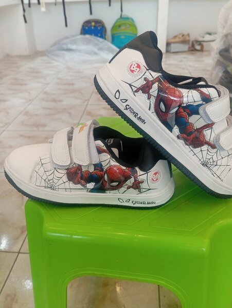 Baskets Enfant à Motifs Dessins Animés