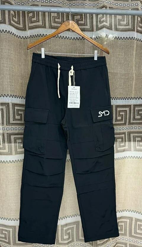 Cargo couleur unique