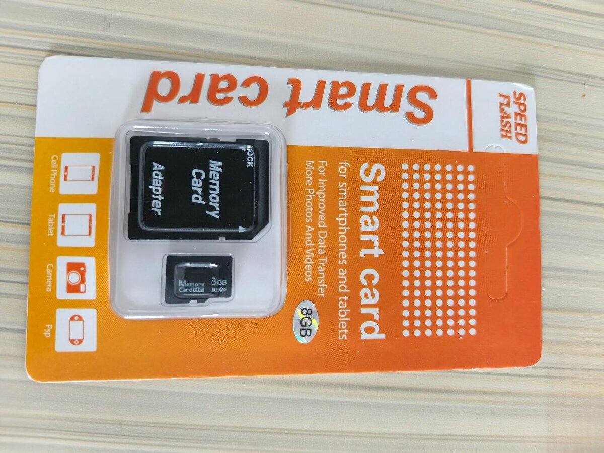 Carte mémoire 8GB avec adaptateur