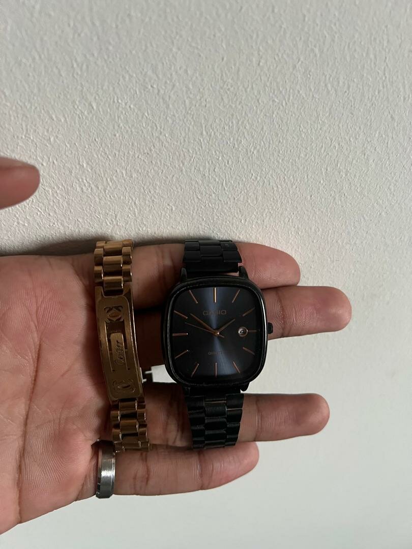 Montre élégante en acier