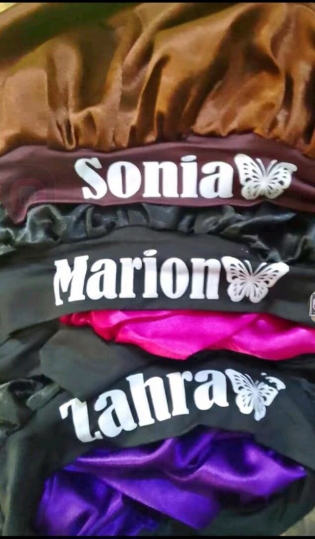 Bonnets de nuit en satin personnalisés