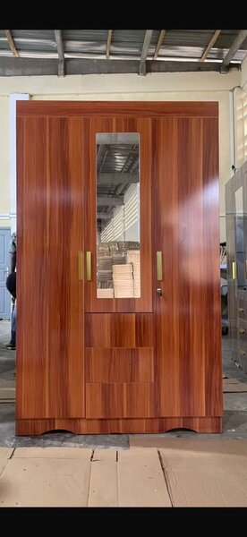 Armoire miroir en bois moderne