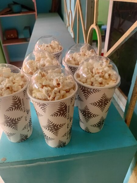 Gobelets jetables festifs