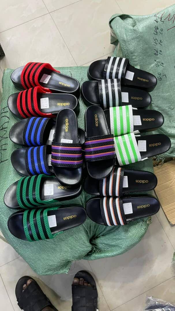 Slides 3 stripes