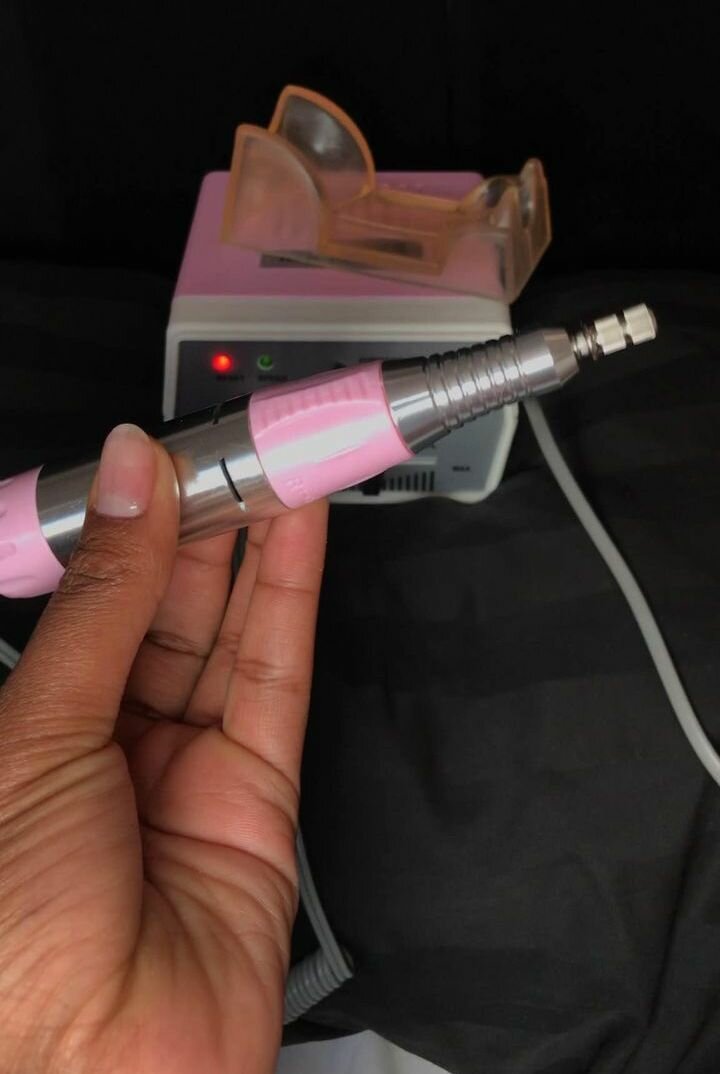 Electric nail drill