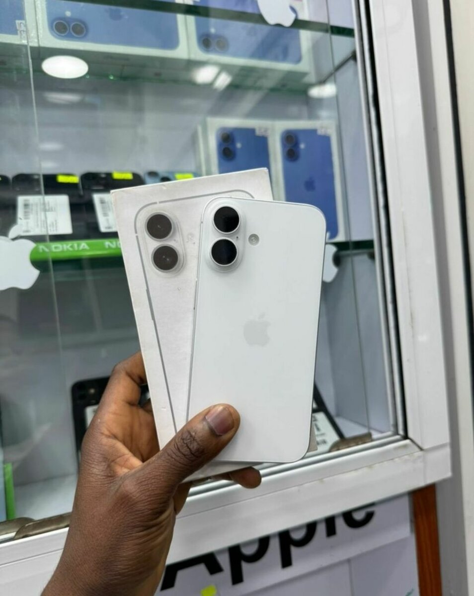 iPhone 14 blanc neuf