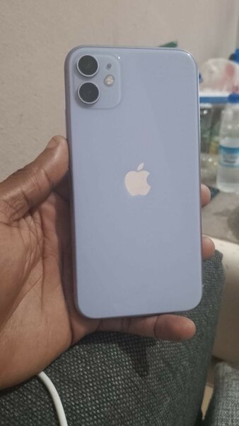 iPhone 11 simple