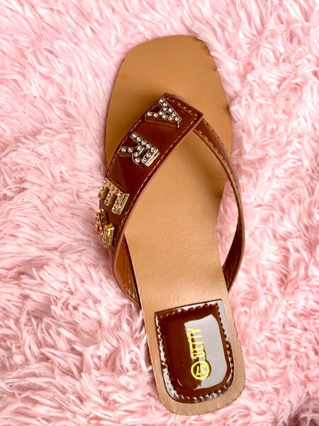 Betty Arez Flat Slippers