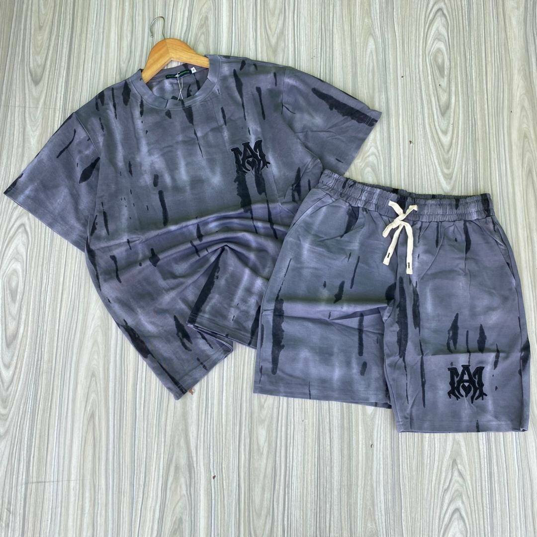 Quality short sleeves Top and down.