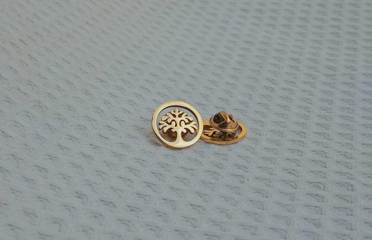 Timberland lapel pin