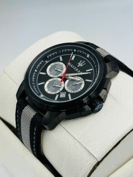 Montre Élégante Homme Noir