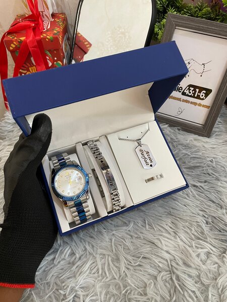 Coffret montre et bijoux élégant