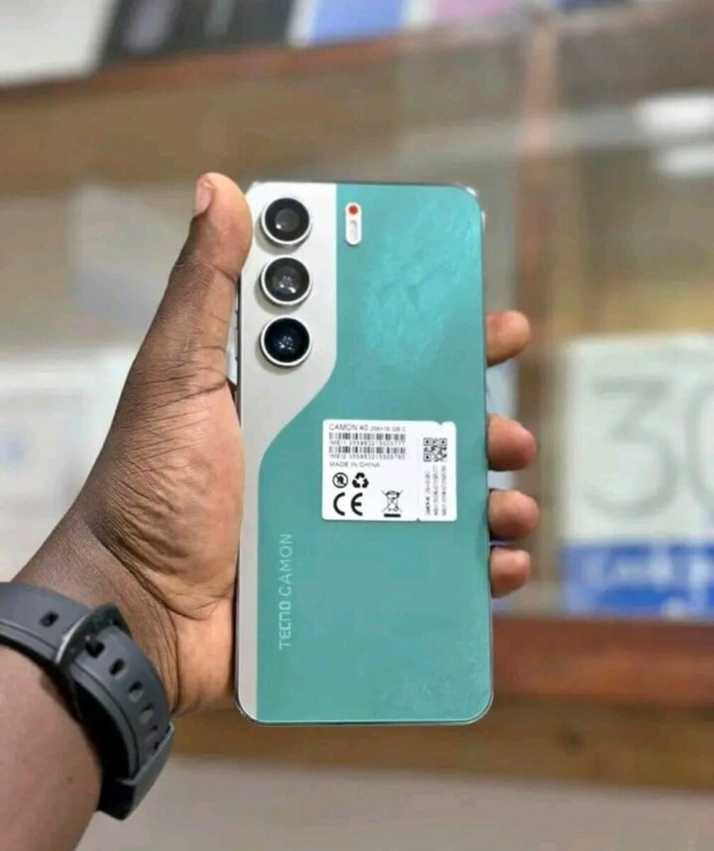 Tecno camon